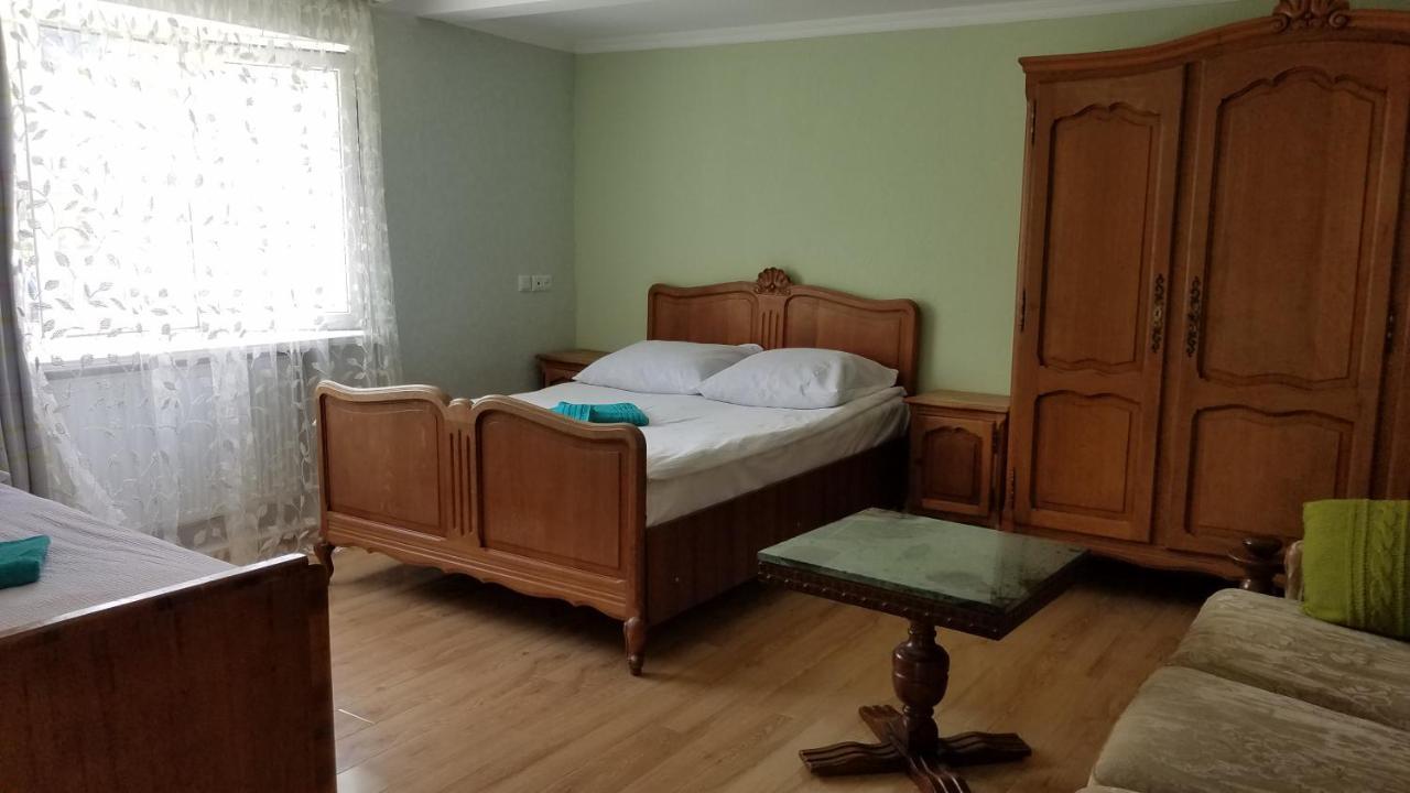 Guest House Green Rose Borjomi Εξωτερικό φωτογραφία