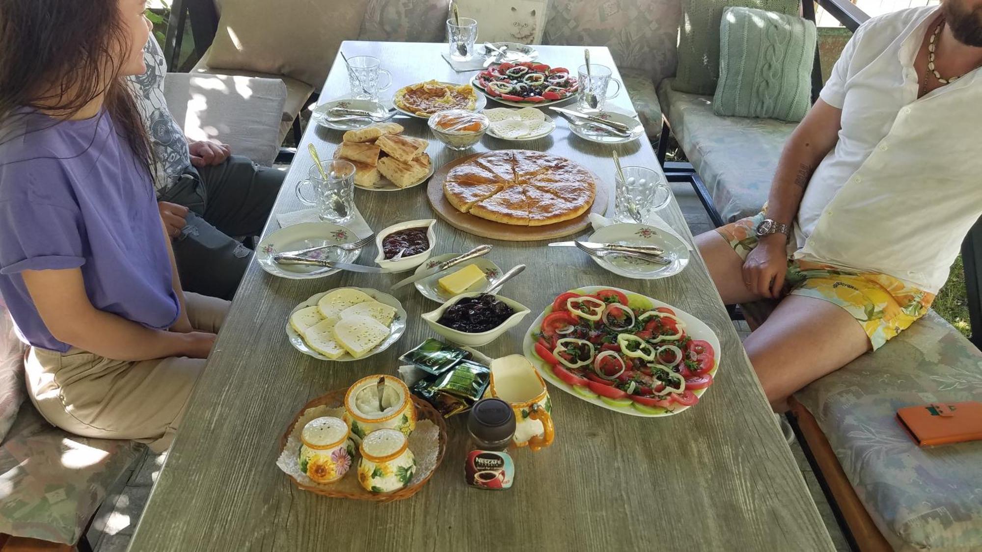 Guest House Green Rose Borjomi Εξωτερικό φωτογραφία